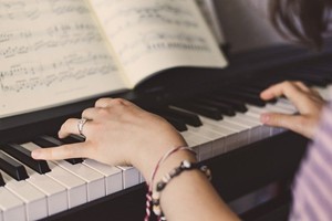 The 7 Step Guide to Learning Songs at the Piano